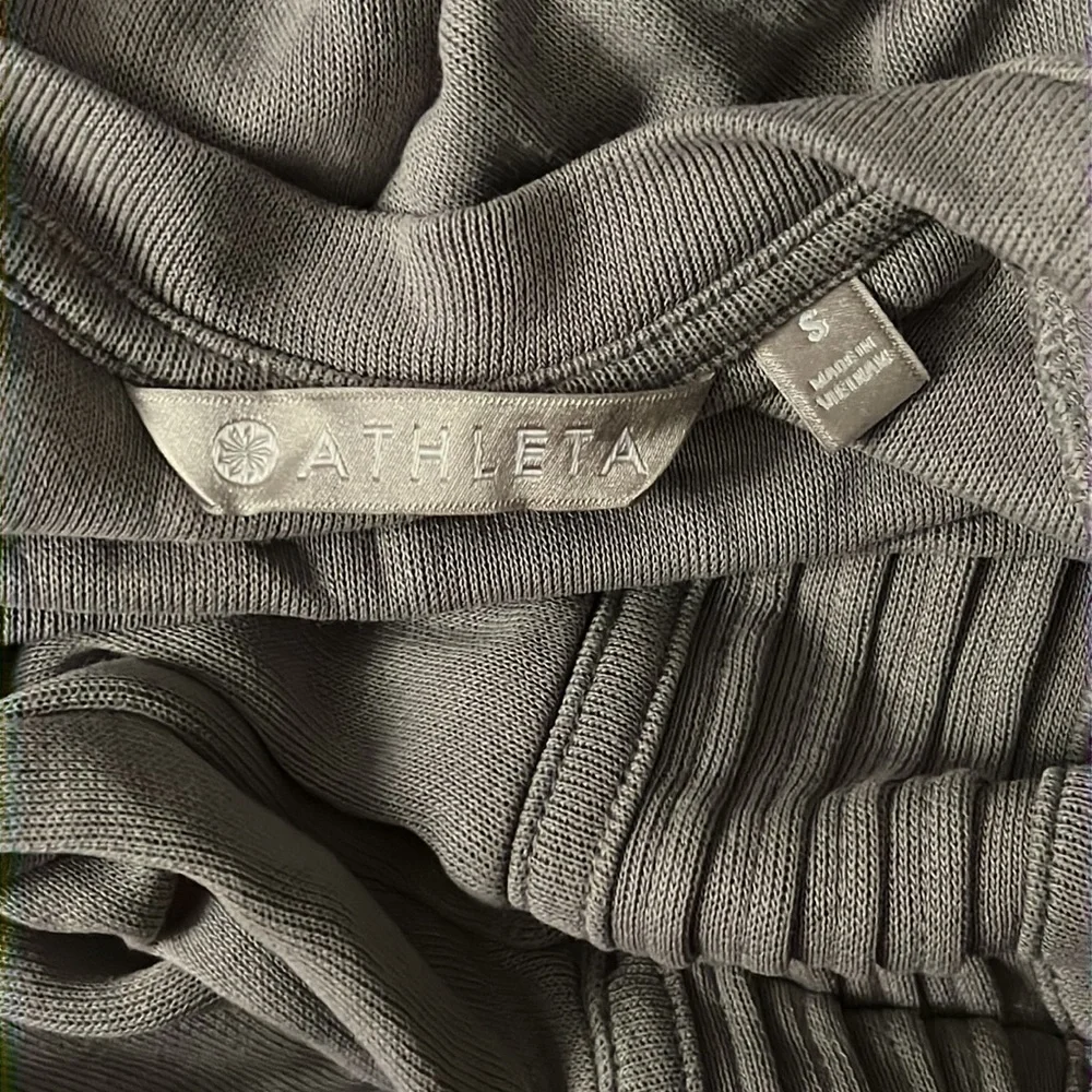 Athleta Serenity Criss Cross Sweatshirt - Picture 3 of 4